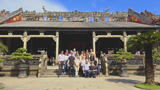 11月3日上午 文化体验4：参观陈家祠 集体合影